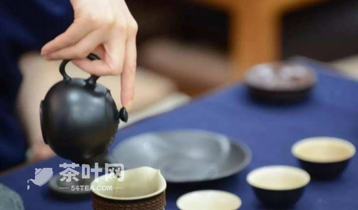 给领导泡茶有什么讲究，放多少茶叶合适